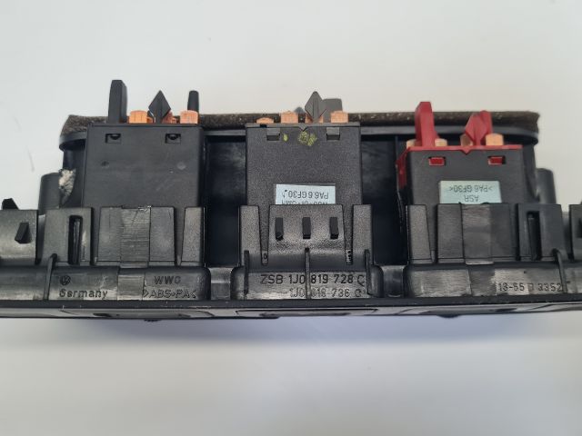 bontott VW GOLF IV Középső Szellőző