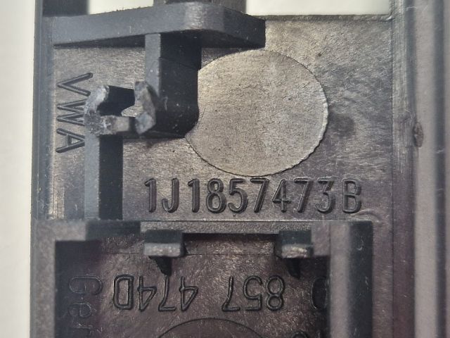 bontott VW GOLF IV Középső Szellőző