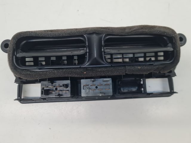 bontott VW GOLF IV Középső Szellőző