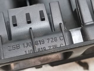 bontott VW GOLF IV Középső Szellőző