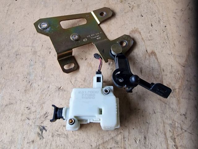 bontott VW GOLF IV Központizár Motor Csomagtérajtó