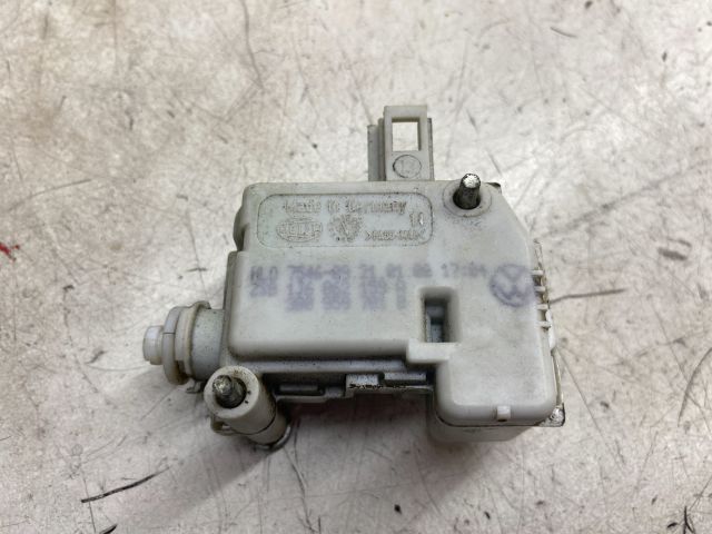 bontott VW GOLF IV Központizár Motor Csomagtérajtó