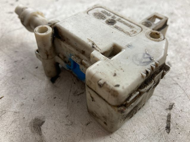 bontott VW GOLF IV Központizár Motor (Pozíciófüggetlen)