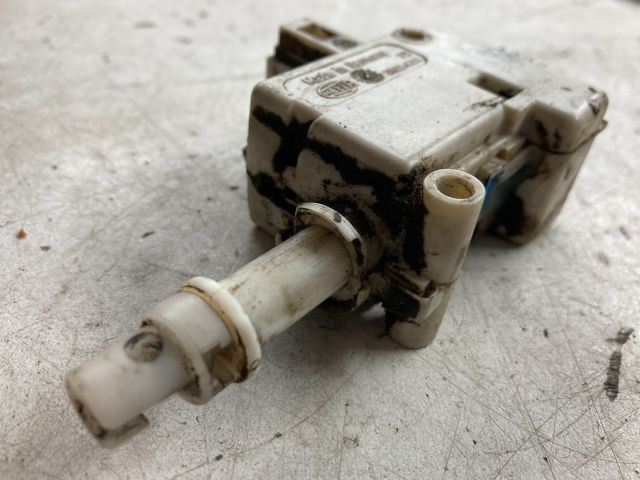 bontott VW GOLF IV Központizár Motor (Pozíciófüggetlen)