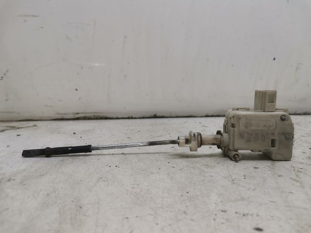 bontott VW GOLF IV Központizár Motor Tankajtó