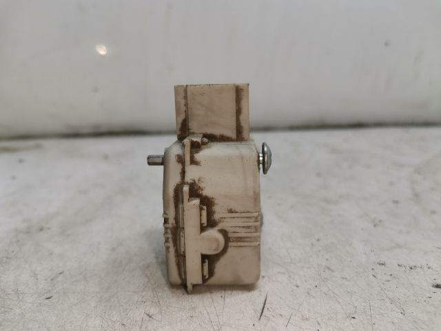 bontott VW GOLF IV Központizár Motor Tankajtó