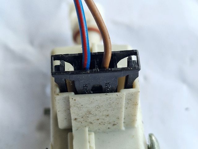 bontott VW GOLF IV Központizár Motor Tankajtó