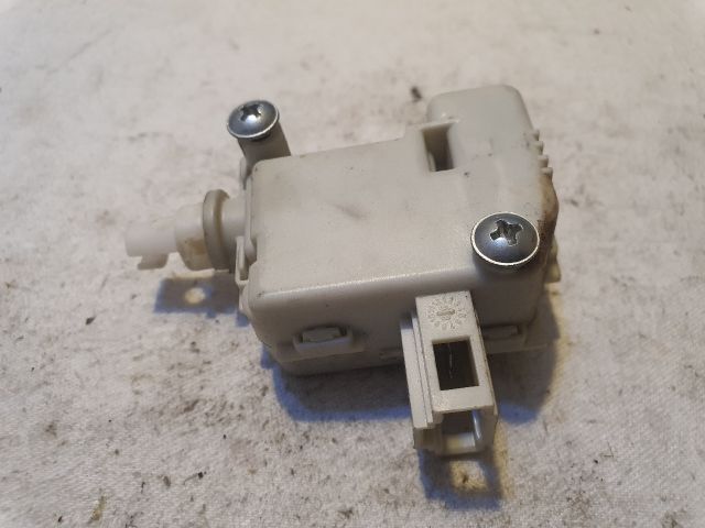 bontott VW GOLF IV Központizár Motor Tankajtó