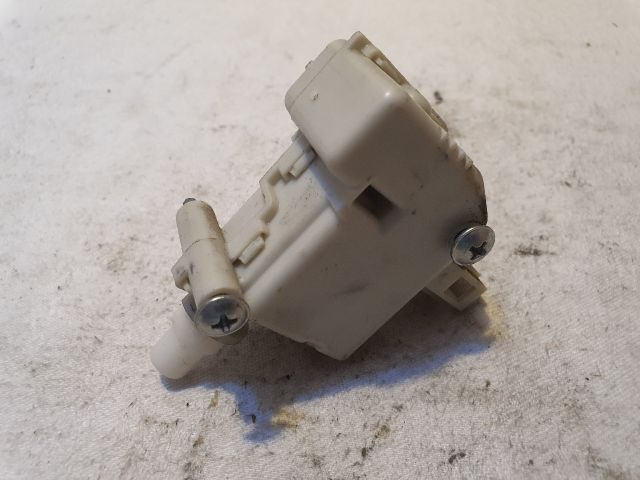 bontott VW GOLF IV Központizár Motor Tankajtó