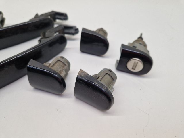 bontott VW GOLF IV Külső Kilincs Szett