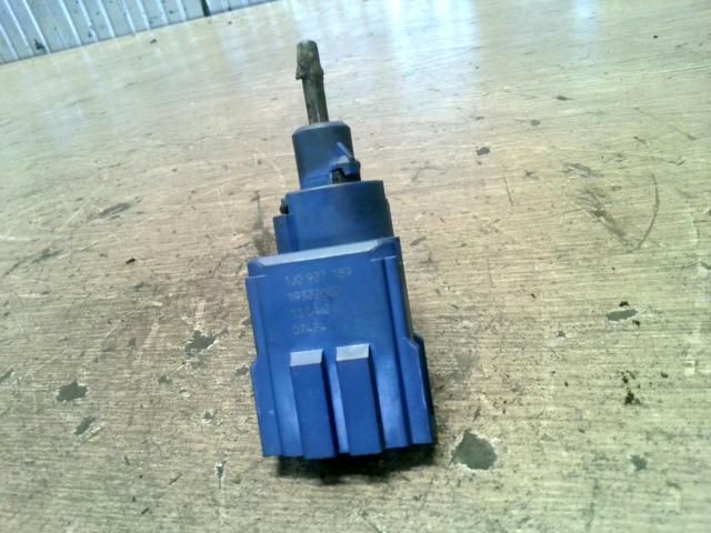 bontott VW GOLF IV Kuplung Pedál Kapcsoló