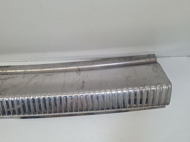 bontott VW GOLF IV Küszöb Burkolat