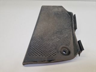 bontott VW GOLF IV Lábtámasz Burkolat