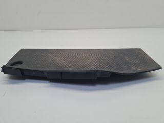 bontott VW GOLF IV Lábtámasz Burkolat