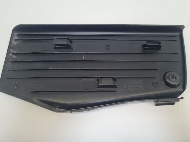 bontott VW GOLF IV Lábtámasz Burkolat