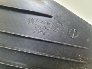 bontott VW GOLF IV Lábtámasz Burkolat