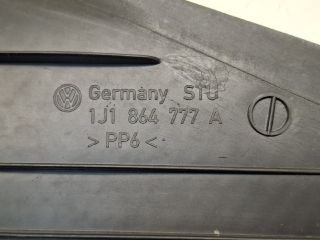 bontott VW GOLF IV Lábtámasz Burkolat