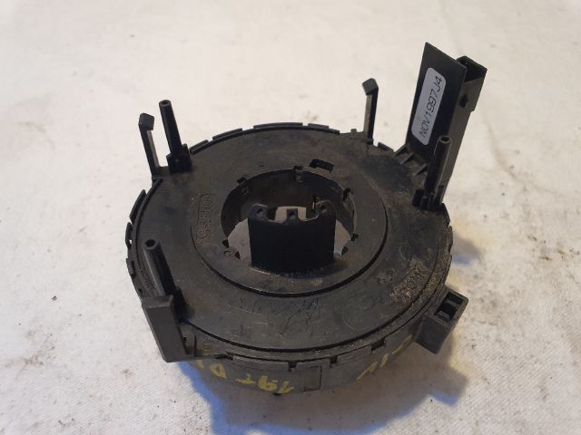 bontott VW GOLF IV Légzsák Átvezető Szalagkábel