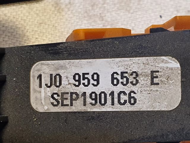 bontott VW GOLF IV Légzsák Átvezető Szalagkábel