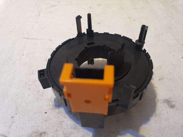 bontott VW GOLF IV Légzsák Átvezető Szalagkábel