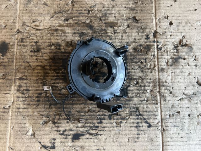 bontott VW GOLF IV Légzsák Átvezető Szalagkábel