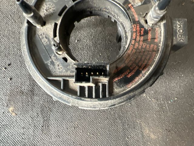 bontott VW GOLF IV Légzsák Átvezető Szalagkábel