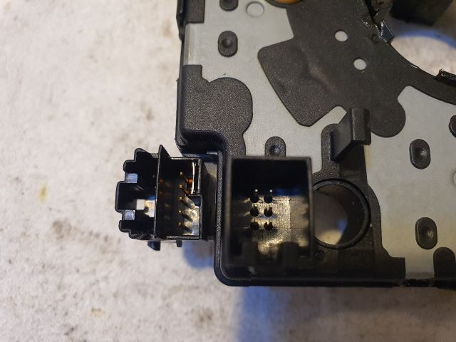 bontott VW GOLF IV Légzsák Átvezető Szalagkábel