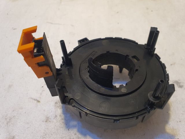 bontott VW GOLF IV Légzsák Átvezető Szalagkábel