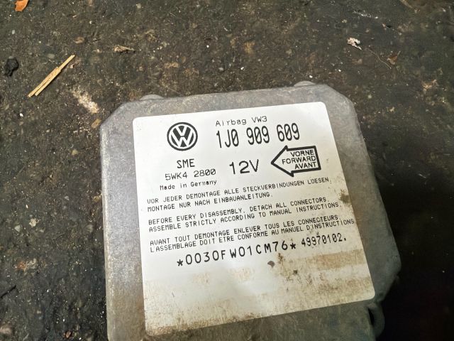 bontott VW GOLF IV Légzsák Elektronika
