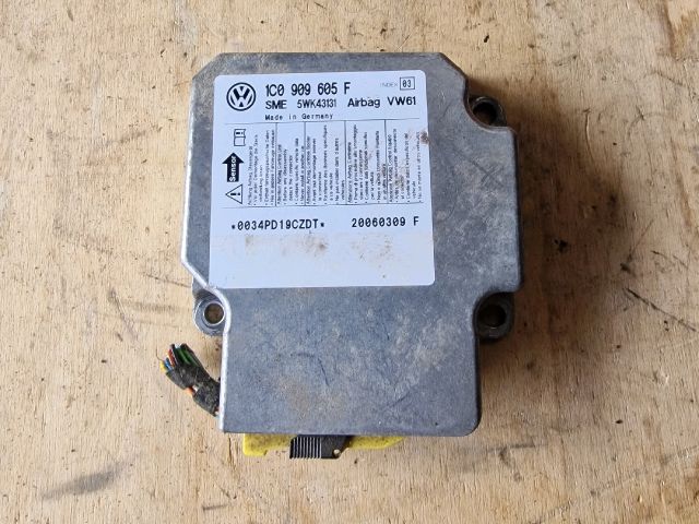 bontott VW GOLF IV Légzsák Elektronika