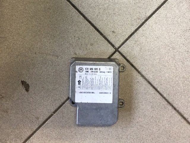 bontott VW GOLF IV Légzsák Elektronika