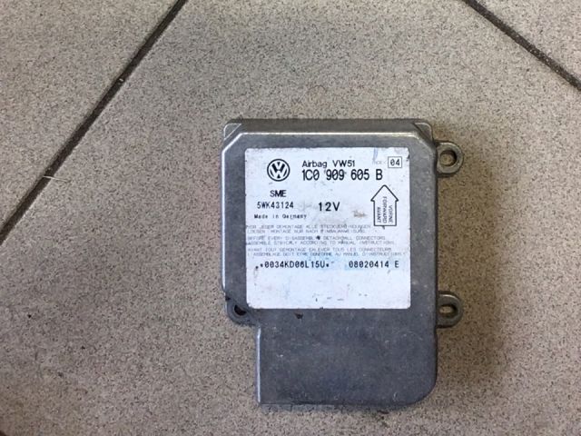 bontott VW GOLF IV Légzsák Elektronika