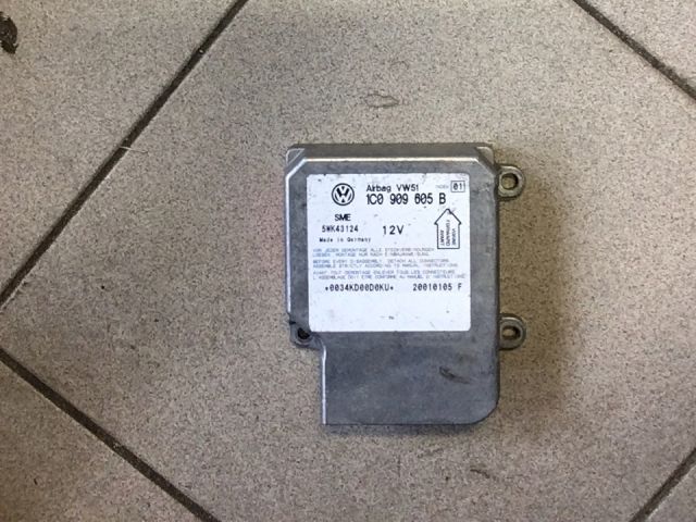 bontott VW GOLF IV Légzsák Elektronika