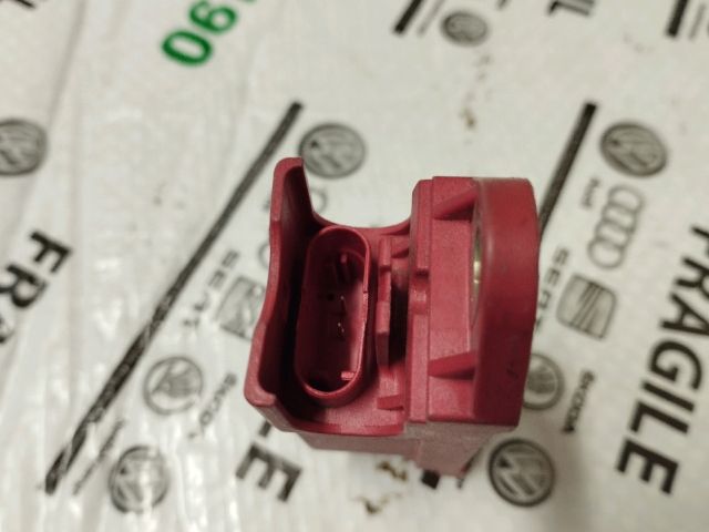 bontott VW GOLF IV Légzsák Indító Modul Oldallégzsák