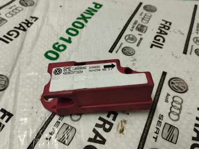 bontott VW GOLF IV Légzsák Indító Modul Oldallégzsák