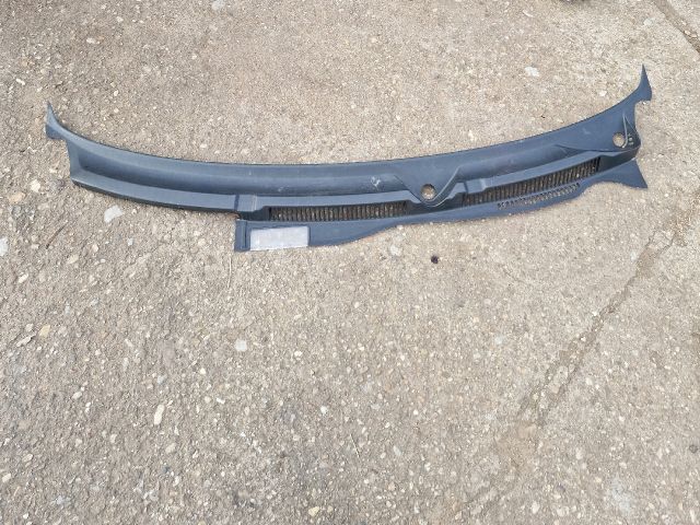 bontott VW GOLF IV Levélrács