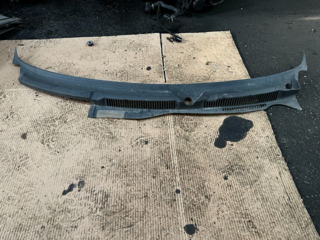 bontott VW GOLF IV Levélrács