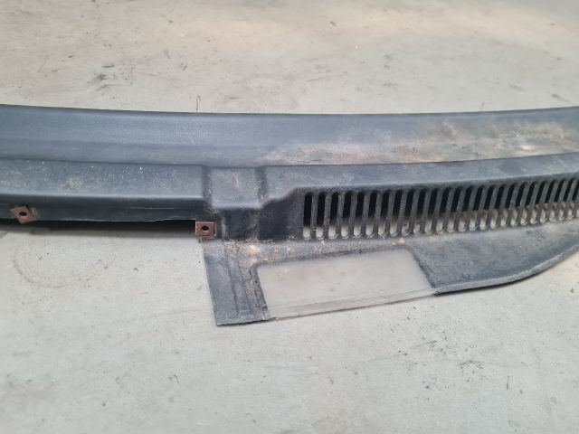 bontott VW GOLF IV Levélrács