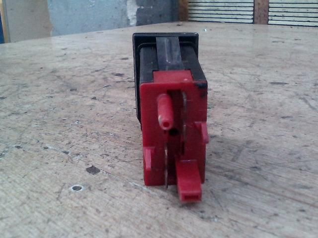 bontott VW GOLF IV Menetstabilizátor Kapcsoló