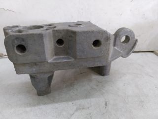 bontott VW GOLF IV Motor Tartó Bak (Fém)