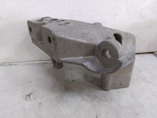 bontott VW GOLF IV Motor Tartó Bak (Fém)