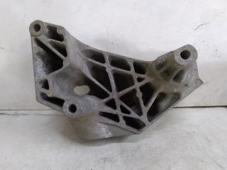 bontott VW GOLF IV Motor Tartó Bak (Fém)