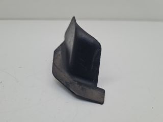 bontott VW GOLF IV Motorháztető Jobb Zsanér