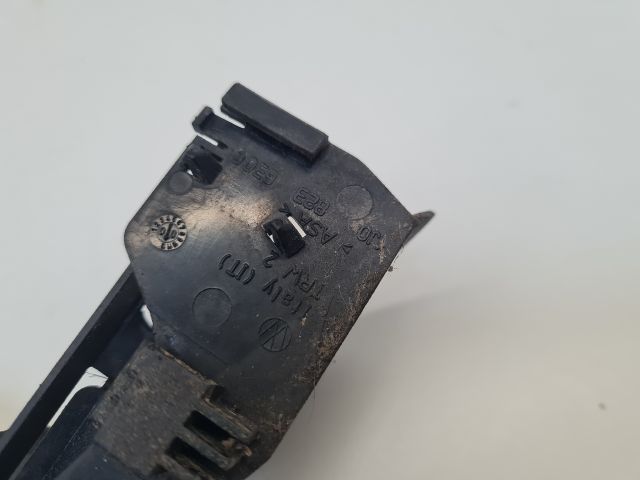 bontott VW GOLF IV Motorháztető Jobb Zsanér