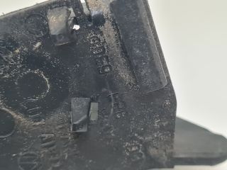 bontott VW GOLF IV Motorháztető Jobb Zsanér