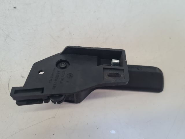 bontott VW GOLF IV Motorháztető Nyitó Kar / Gomb