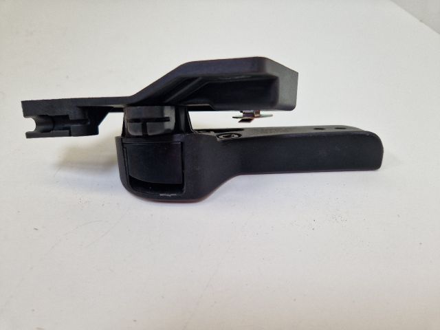 bontott VW GOLF IV Motorháztető Nyitó Kar / Gomb