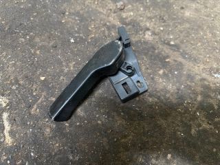 bontott VW GOLF IV Motorháztető Nyitó Kar / Gomb