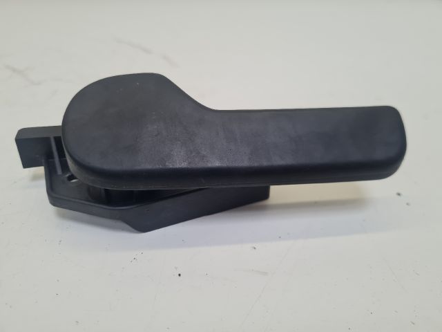 bontott VW GOLF IV Motorháztető Nyitó Kar / Gomb