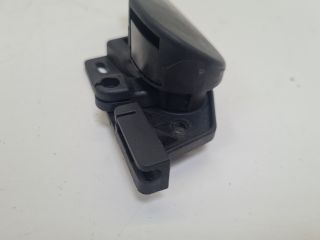 bontott VW GOLF IV Motorháztető Nyitó Kar / Gomb